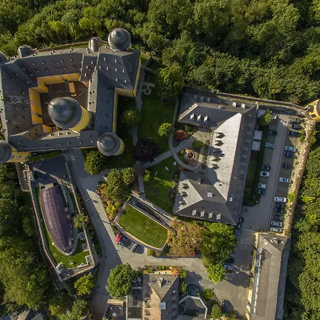 Schloss 4*
